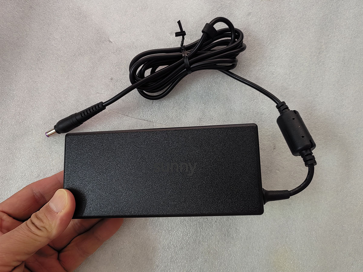 NEUES OEM Delta 19,0 V 7,1 A 1 – Pc Gaming Uk Bewertung und Preis