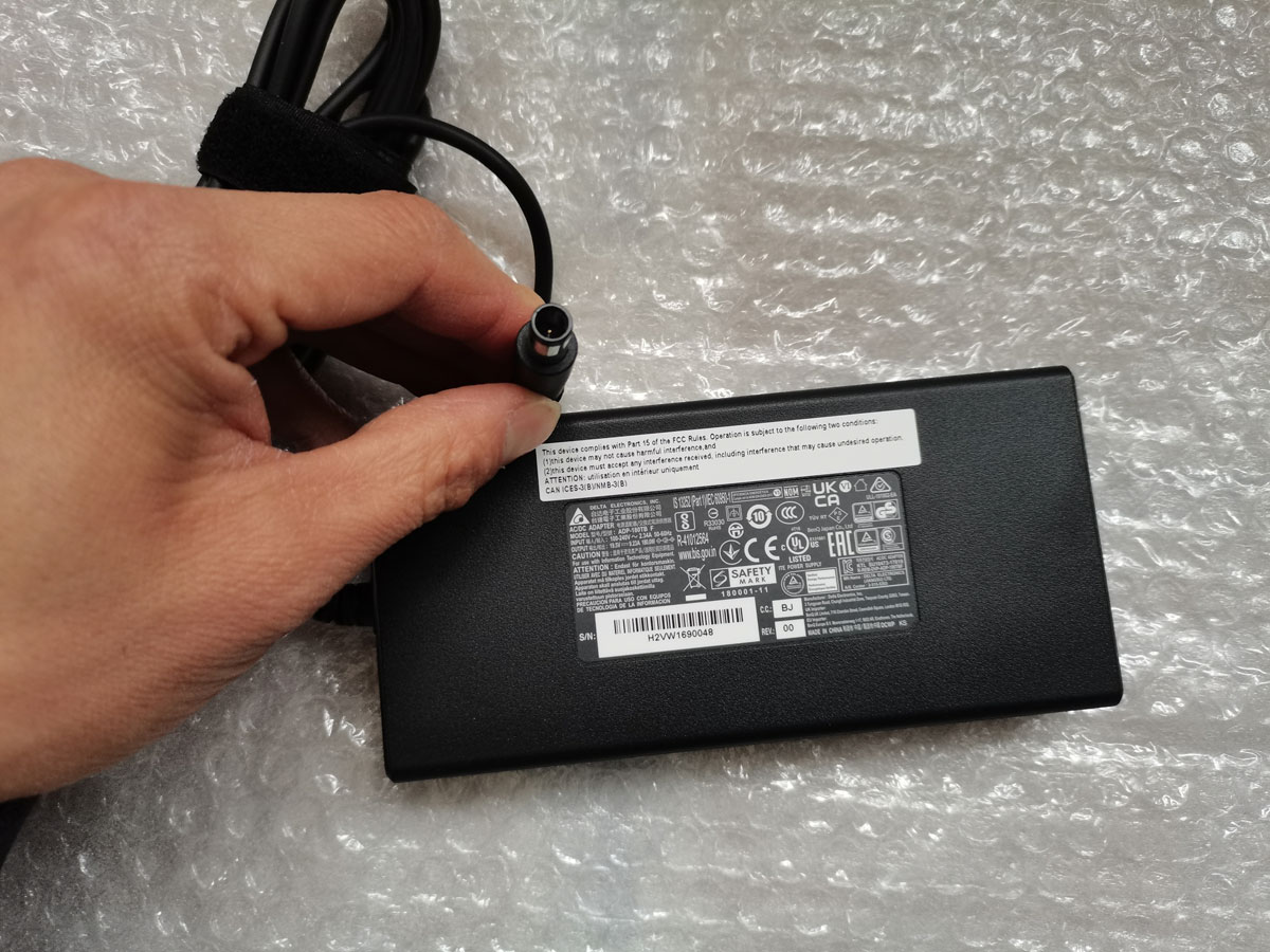 NEUER Schlanker OEM Delta 19,5 – Pc Gaming Uk Bewertung und Preis